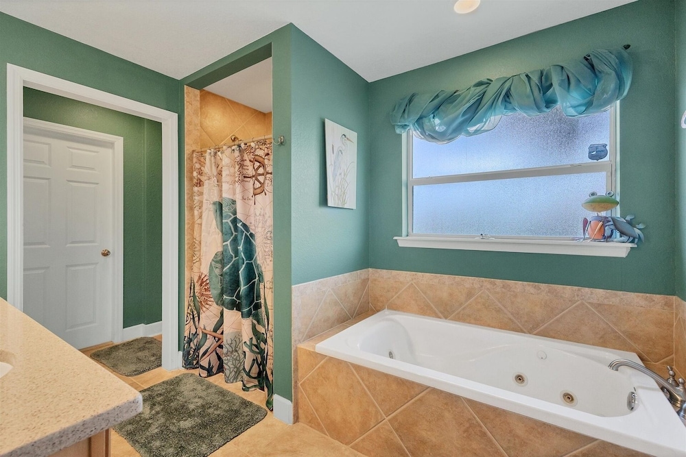 South Gulf Cove 3 Bedroom Canal Pool Home 3 Home