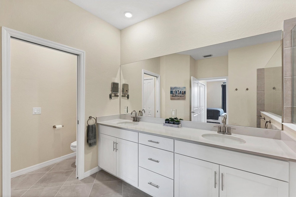 14843 Birchwood Court