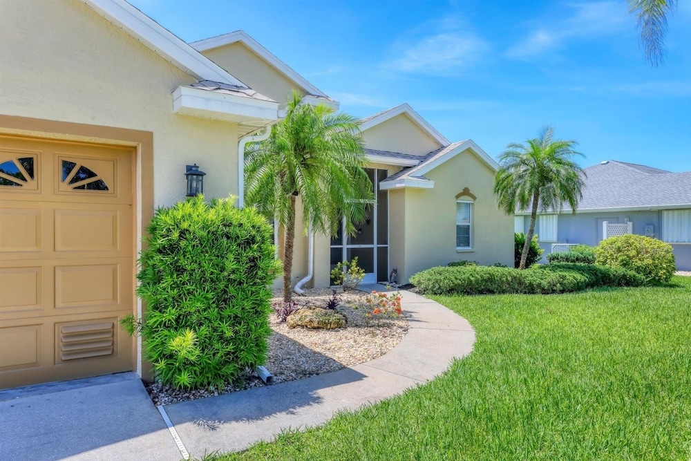Rotonda West Private Pool Vacation Home On Canal 3 Bedroom Home