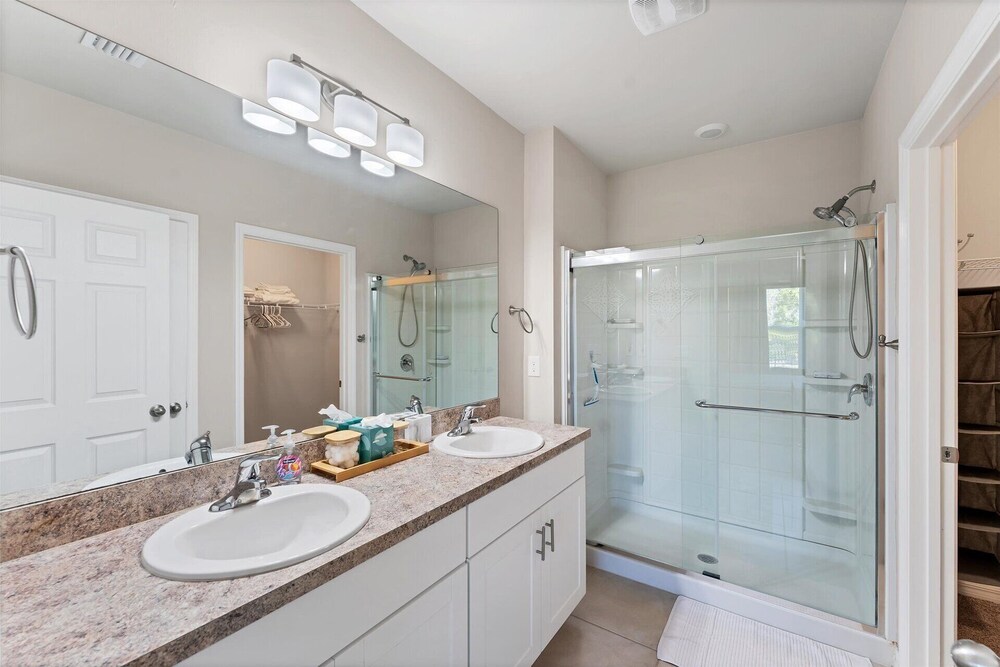 25128 East Lenox Circle