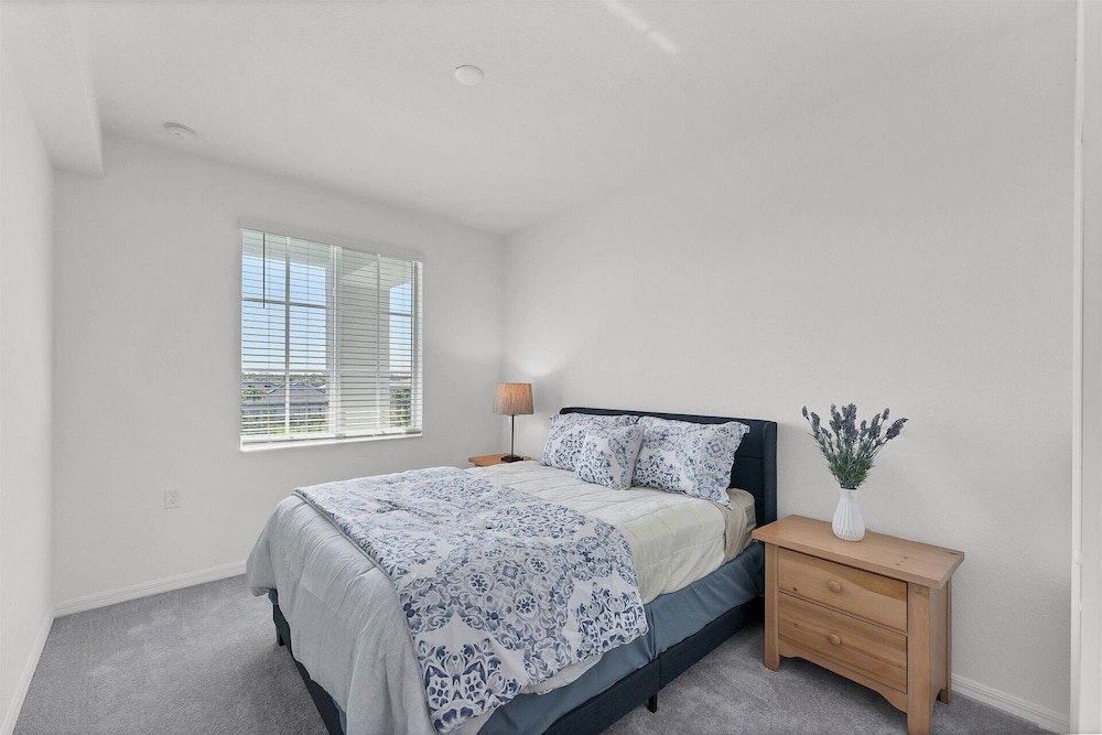 14191 Heritage Landing Blvd #1236