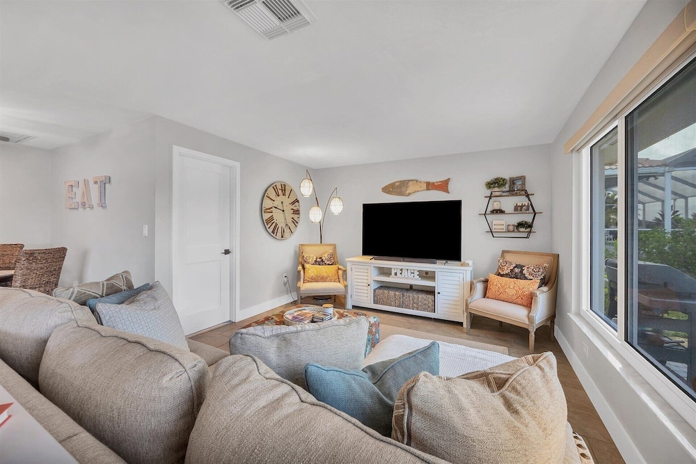 2219 El Cerito Court