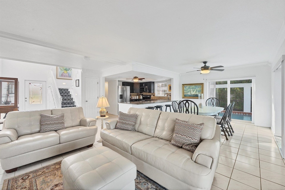 175 Colony Point Drive