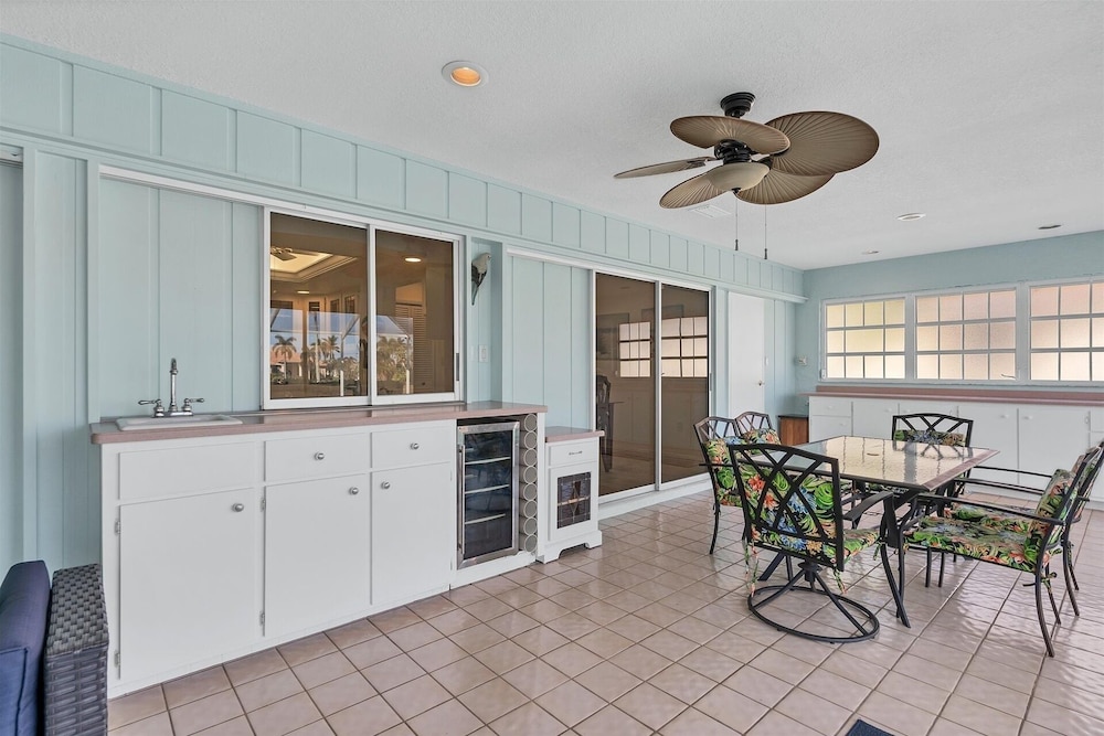 Punta Gorda 3-Bedroom Canalfront Pool Home with Dock 3 Home