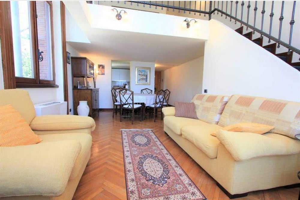 Amazing Aparment Lake Front 1 bed in Acquaseria view 5