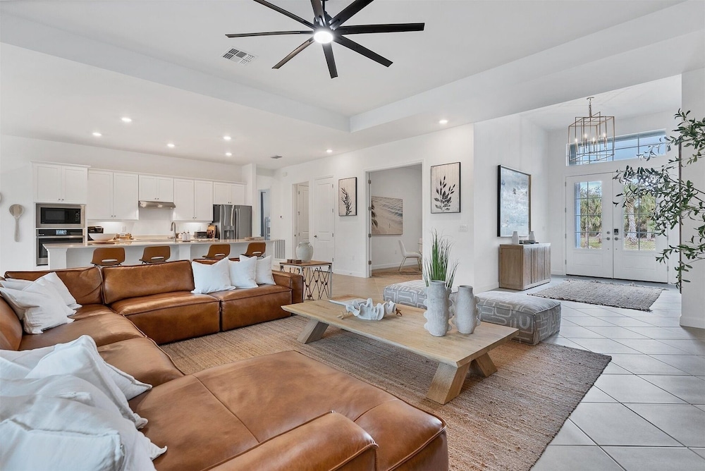 South Gulf Cove 3 Bedroom Private Home with Hot Tub 3 Home