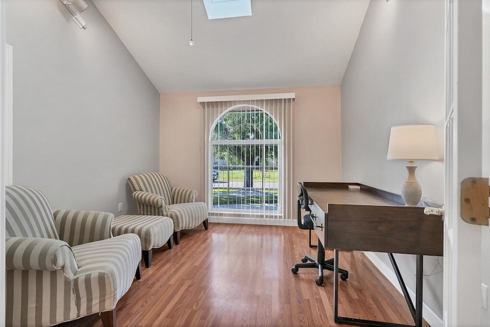 1406 Surfbird Court