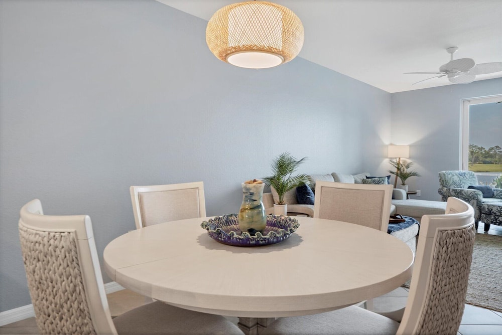 14277 Heritage Landing Blvd #1315