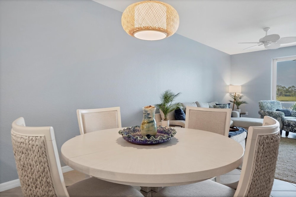 Heritage Landing Golf Club 30 night minimum 2 Bedroom Condo 2 Condo