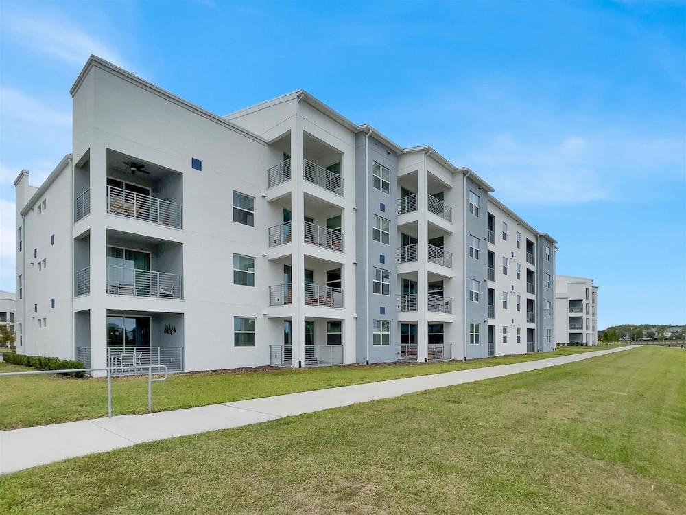 Storey Lake Resort 2 Bedroom Condo with Private Balcony 2 Condo