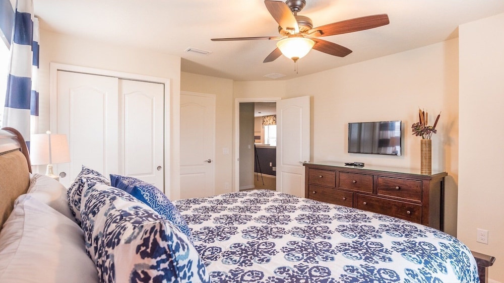 Windsor Westside Resort 7 Bedroom Home with Game Room 7 Home