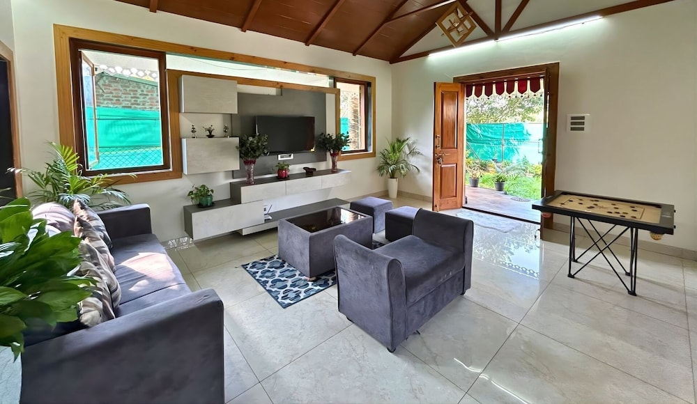 Stay Leisurely Blue Leaf 3BHK Alibaug