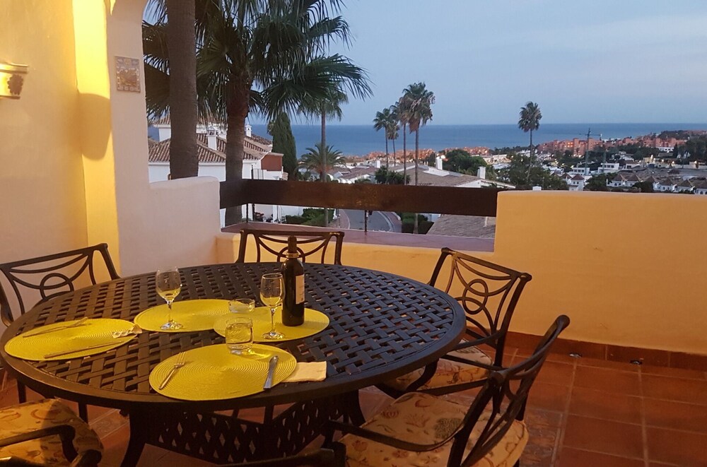 Modern Duquesa 2 Bed,outstanding View of Sea/golf view 5