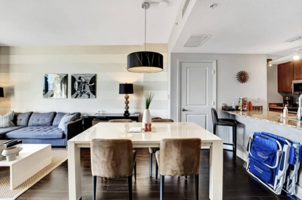 309n Sunrise Suite1 Bedroom, Pools, Jacuzzi, Beach, Shops & Dog Friendly