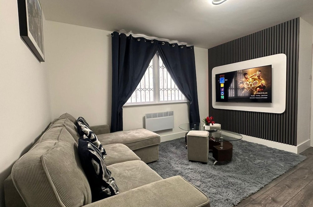 Apartment - Sleeps 4 - City Base - District Line