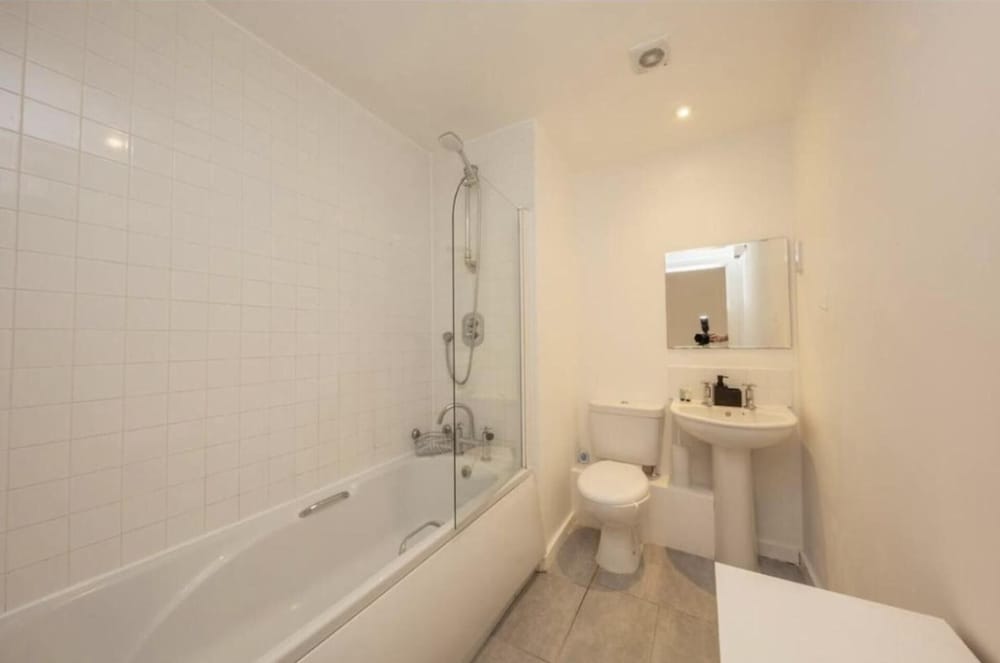 Novanest Salford Apartment