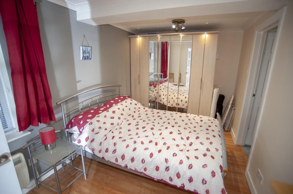 Tranquil Retreat in St Albans view 3