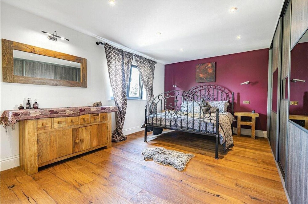 Designer Villa With spa and Magical Views, 5 bdr view 5