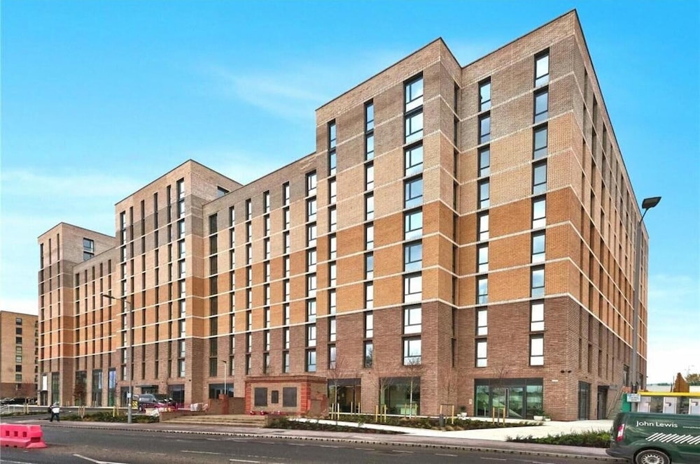 Cozy 1 bed Apartmrnt Luton Airport