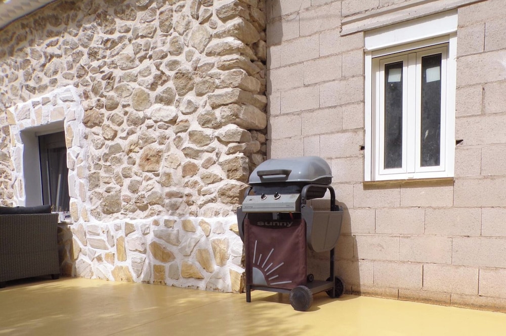 Apartment Sleeps 4 With Private Pool
