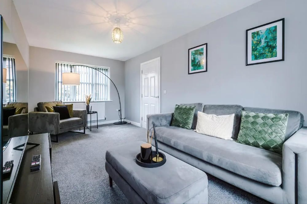 House 3 Bed Sleeps 6 -pets Ok -patio -free Parking