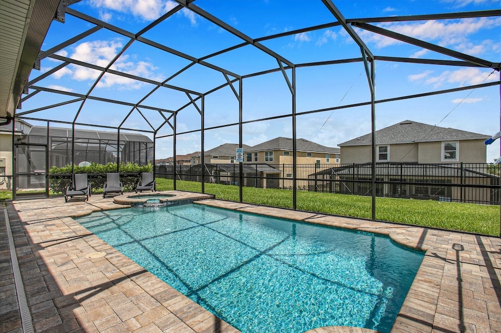 Solara Resort 6 Bedroom Private Pool + Spa Home 6 Home