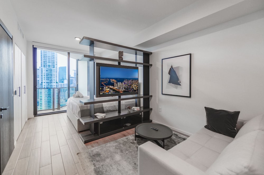 Extraordinary Studio with Amazing Views