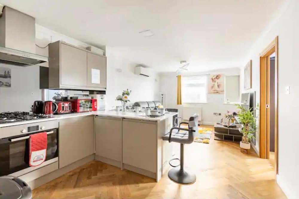 Highfield Avenue Cozy Apartment in London