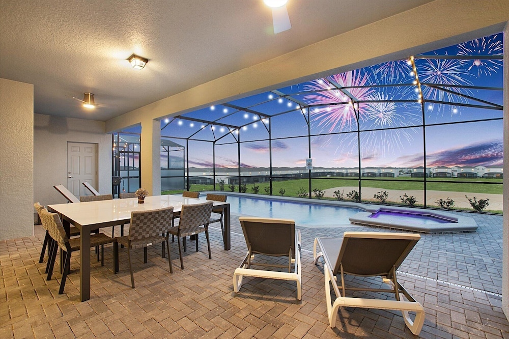 New 10 Br/19 Beds Pool+spa Disney Fireworks View 10 Bedroom Home