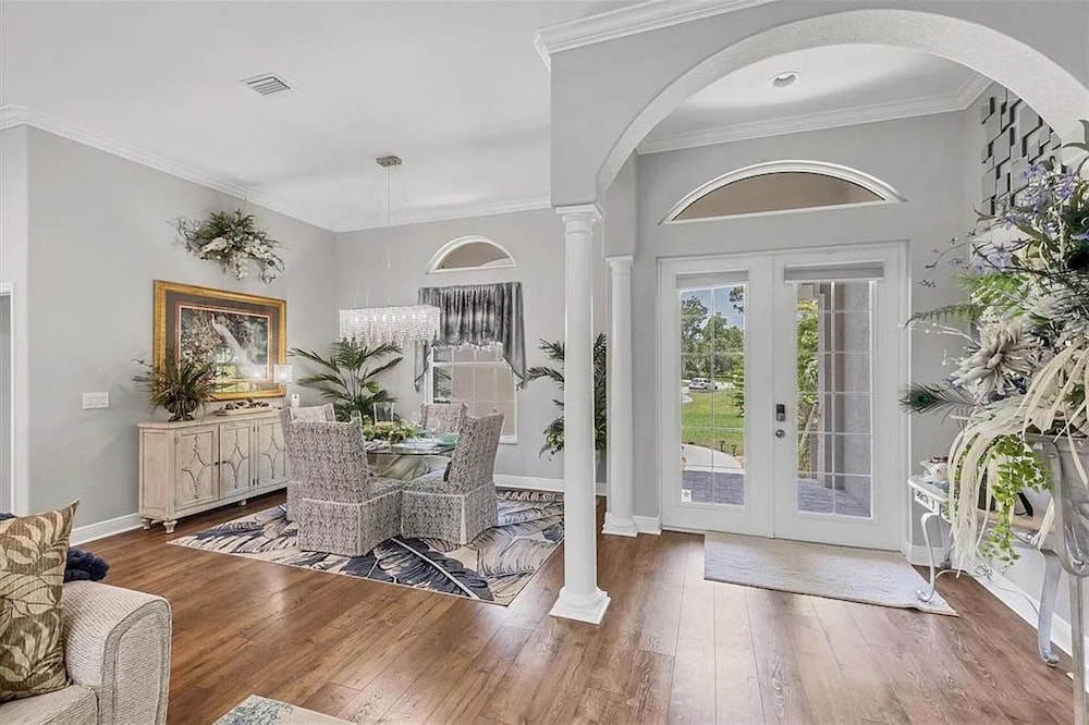 The Sanctuary - Private Pool+spa Vacation Home - Only 5 Minutes To The Gulf Coast! 3 Bedroom Home