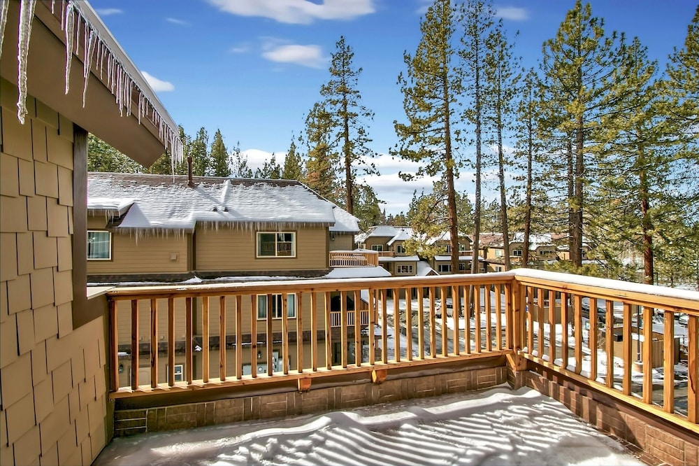 Conifer Chalet 3 Bedroom Condo