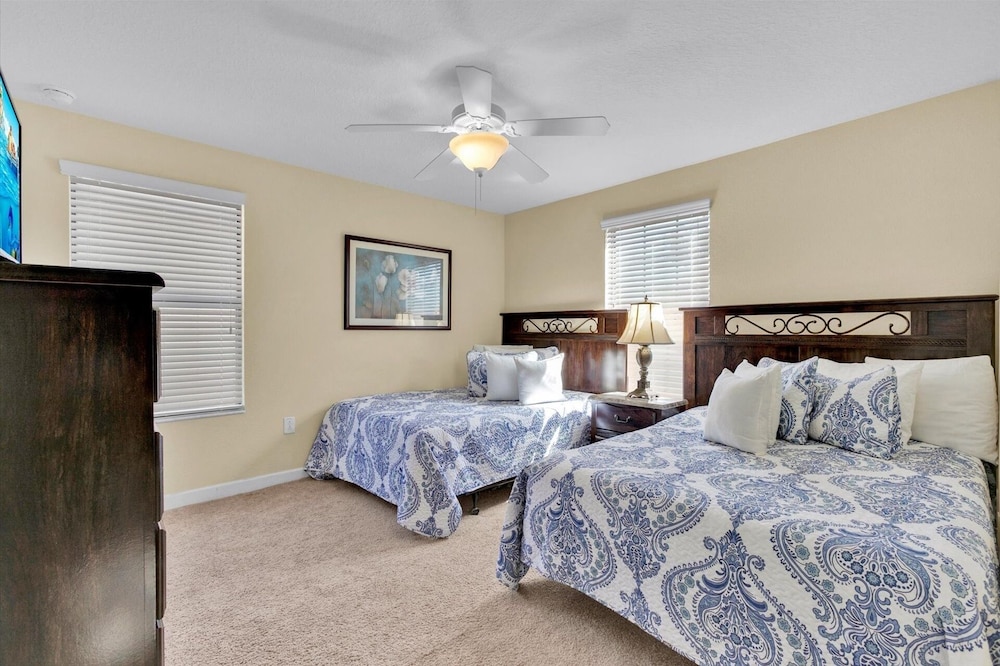 Championsgate Resort 8 Bedroom Pool Home w Theater Room 8 Home