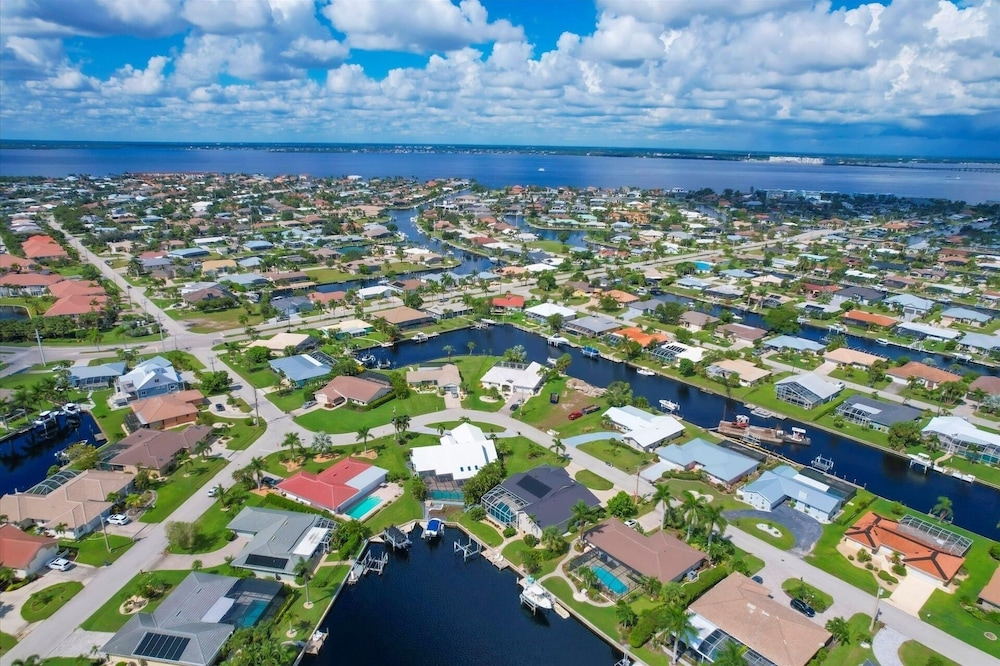Punta Gorda Isles 3-Bedroom Private Pool Home on Canal with Dock 3 Home