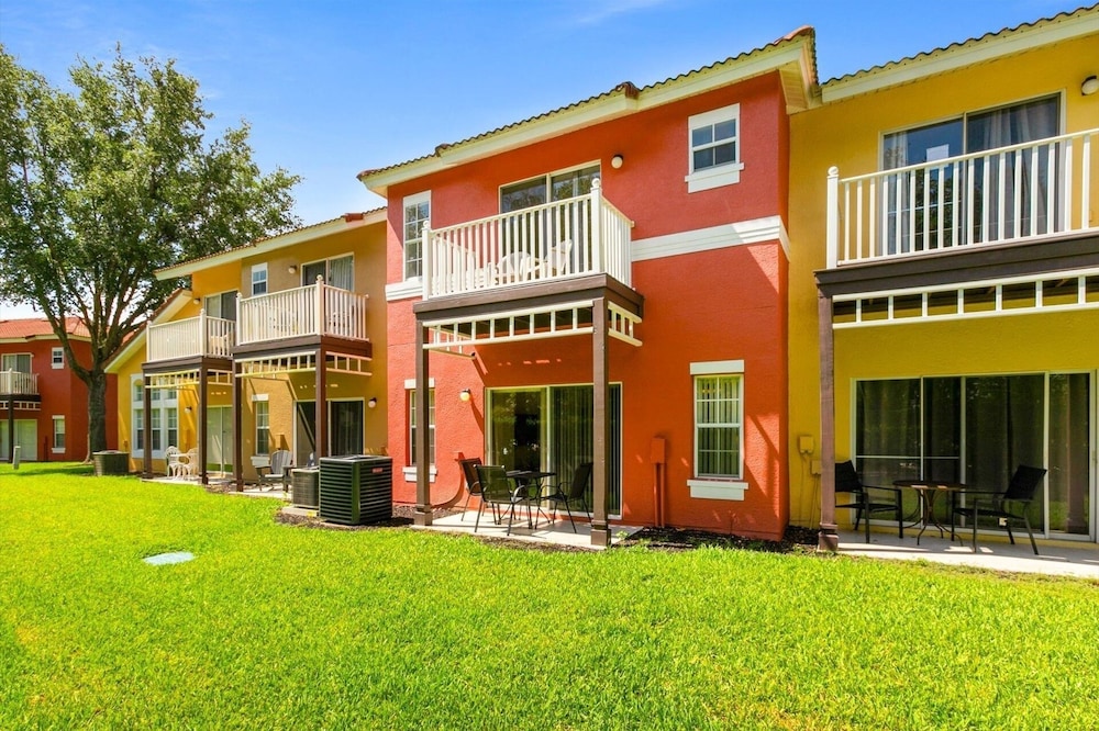 Emerald Island Resort 3 bedroom Townhome with Resort Access 3 Townhouse