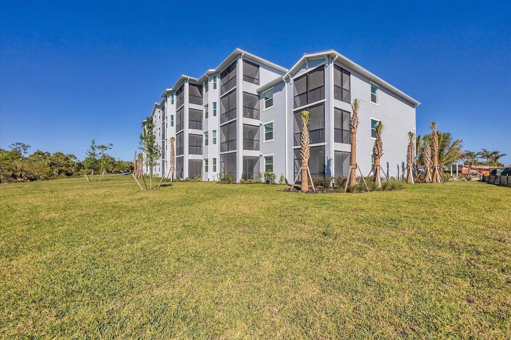 14191 Heritage Landing Blvd #1211