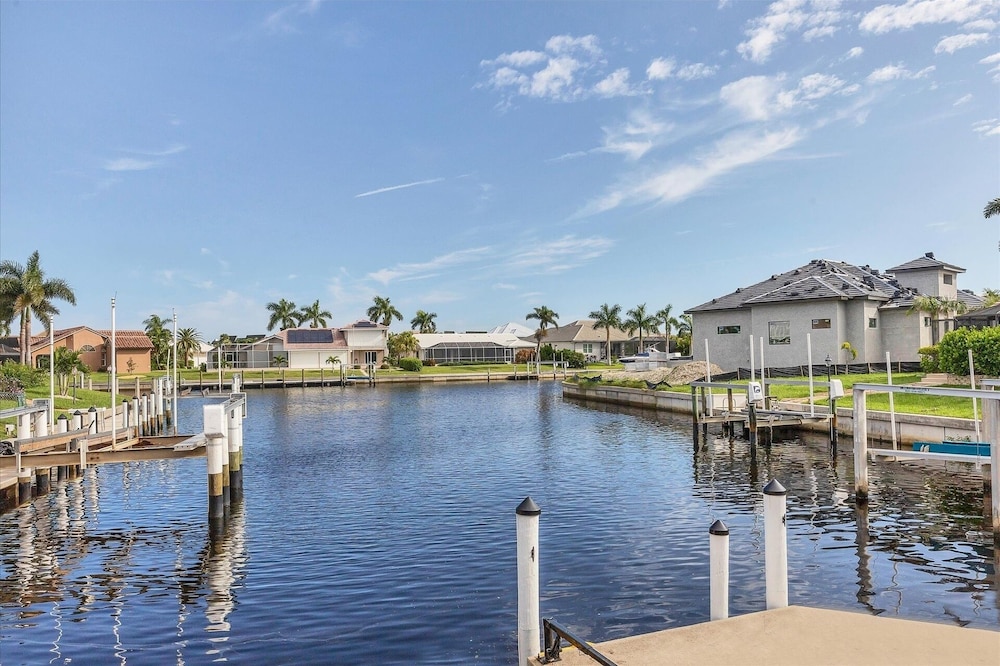 Punta Gorda 3-Bedroom Canalfront Vacation Home with Dock 3 Home