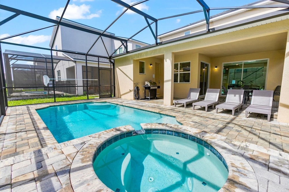 Solara Resort 7 Bedroom Home with Pool+Spa 7 Home