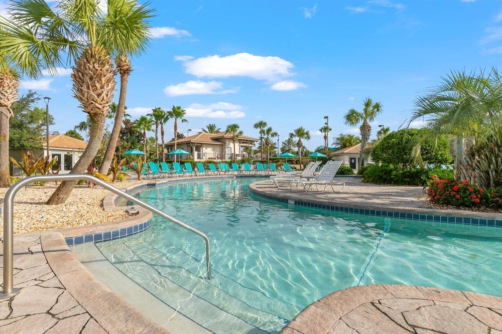 Championsgate Resort 6 Bedroom Private Pool Home with Theater 6 Home