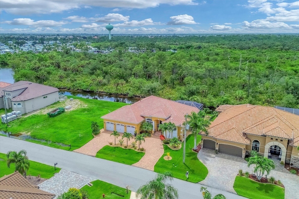 Punta Gorda Private Pool+spa Vacation Home 3 Bedroom Home