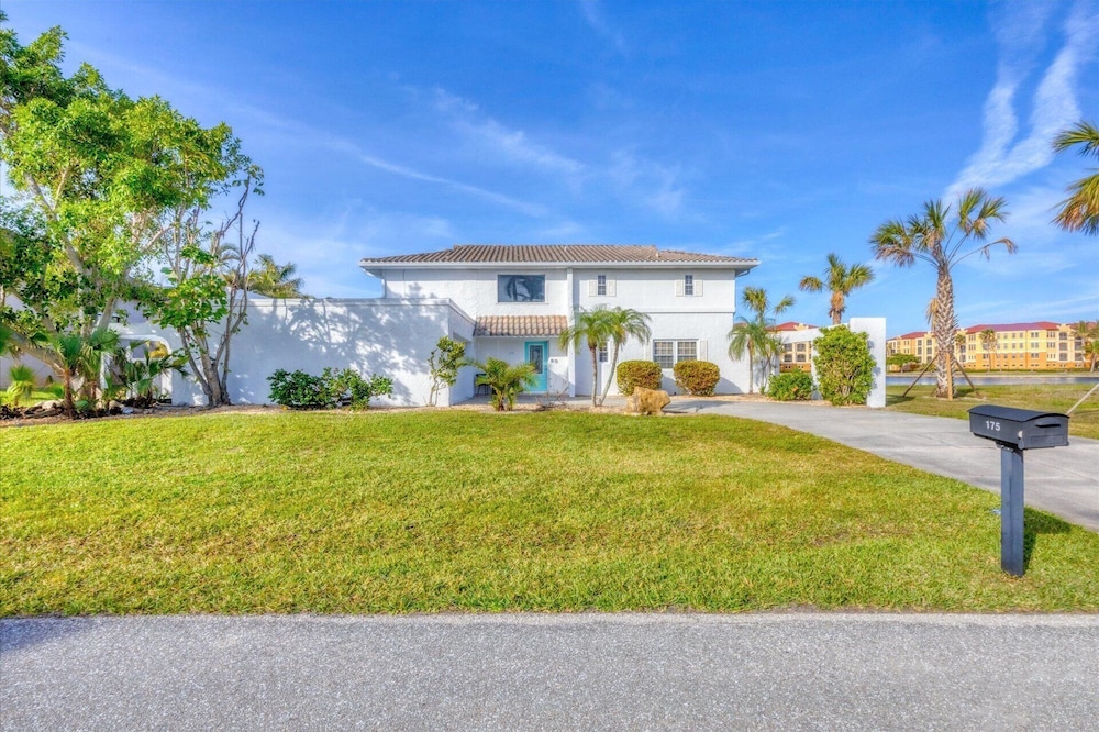 175 Colony Point Drive