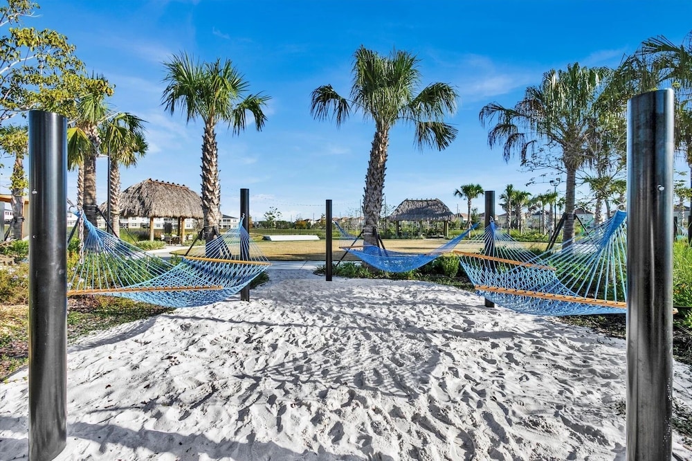 ChampionsGate Resort 8-Bedroom Vacation Pool Home - Includes Resort Clubhouse Amenity Access! 8 Home