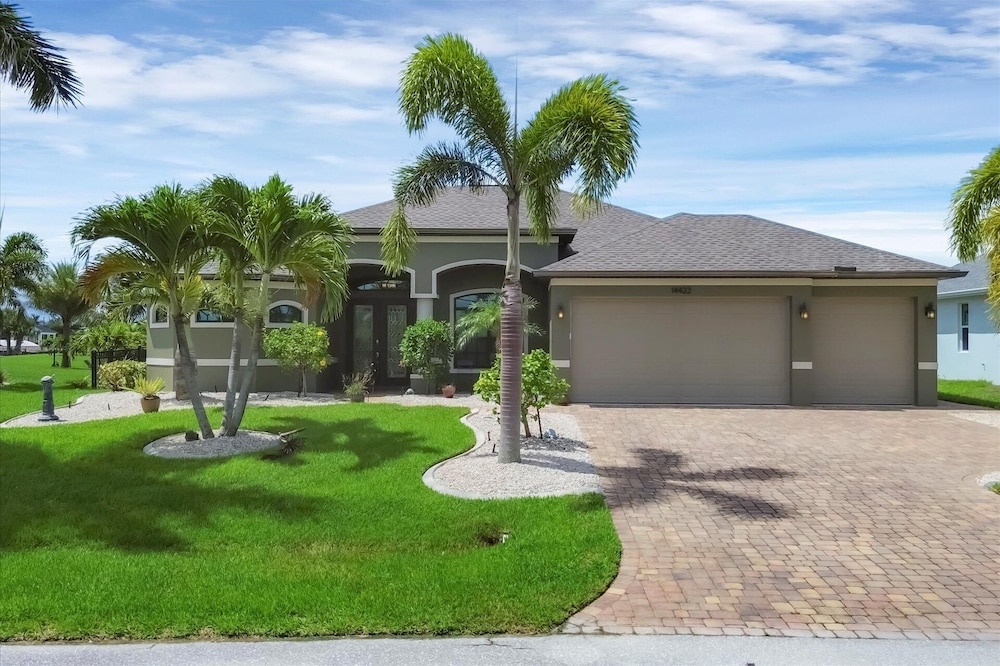 South Gulf Cove 3 Bedroom Canal Pool Home 3 Home