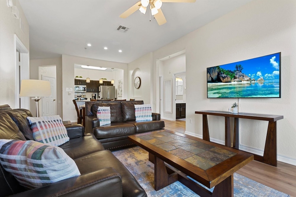 Windsor Hills Resort 3 Bedroom 4th Floor Condo with Resort Amenity Access 3 Condo