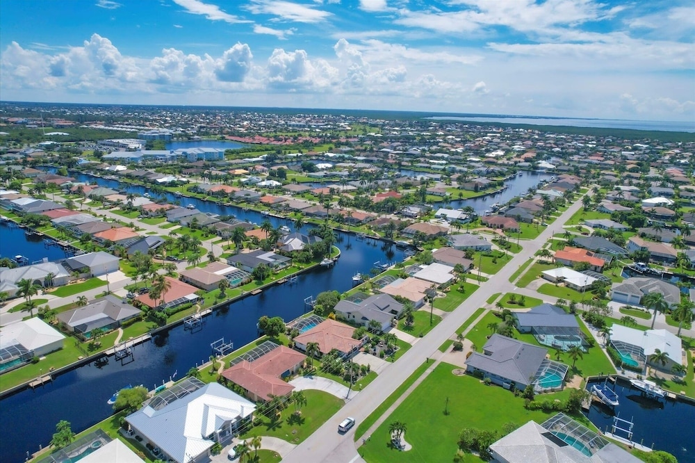 Punta Gorda Isles 3br Private Pool Home On Canal 3 Bedroom Home
