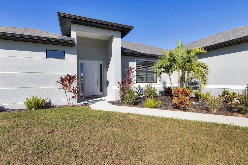 25499 Doredo Drive