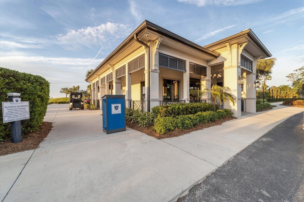 Heritage Landing Golf Club 27 night minimum 2 Bedroom Condo 2 Condo