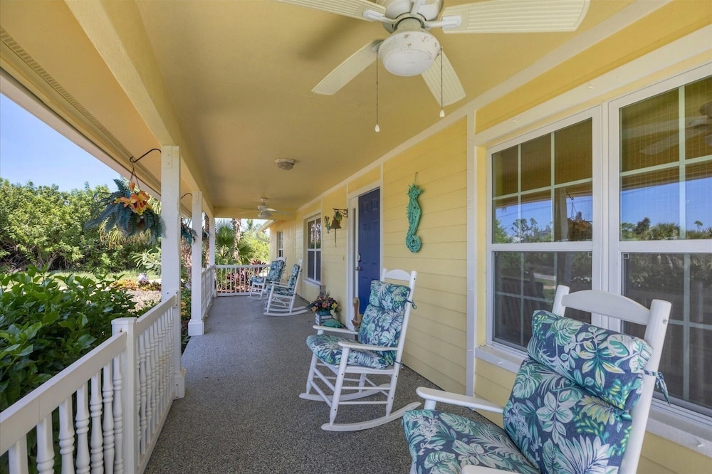 South Gulf Cove 3 Bedroom Canal Pool Home 3 Home