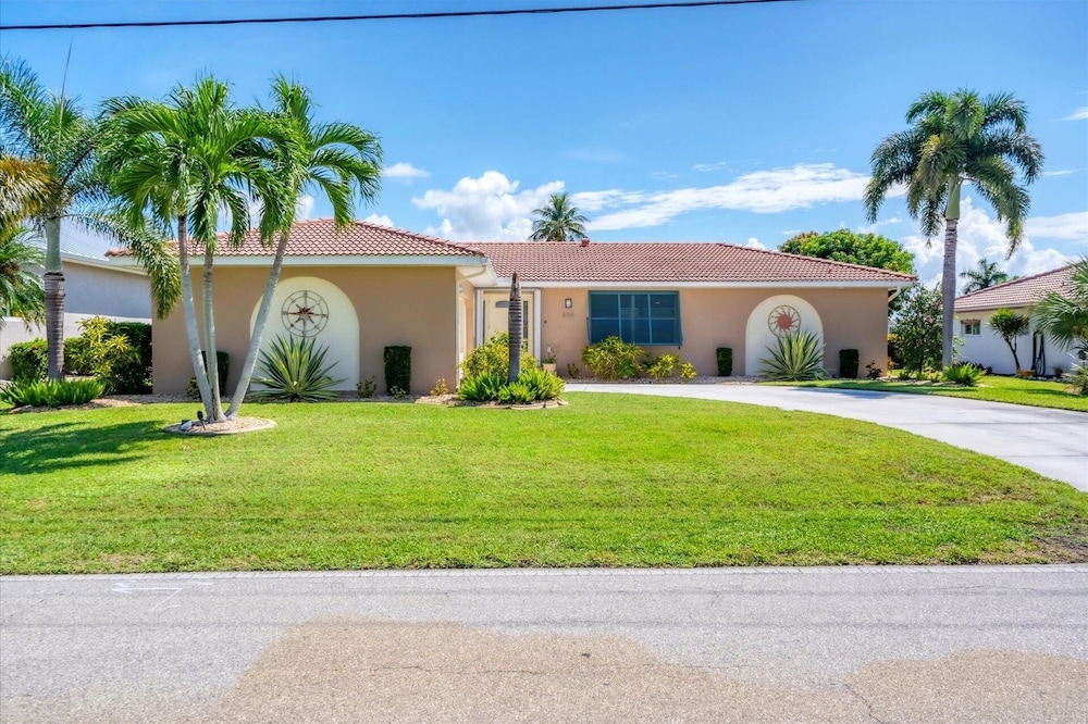 Punta Gorda Isles 3br Private Pool Home On Canal 3 Bedroom Home