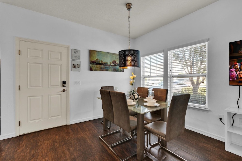 West Lucaya Village 4 Bedroom Townhome 4 Townhouse