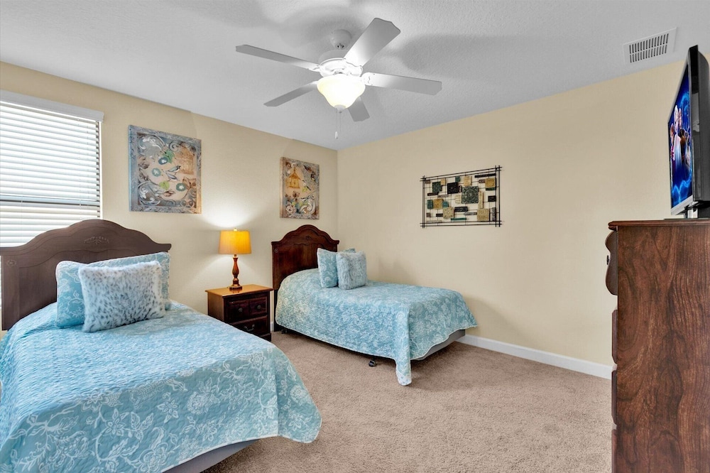 Championsgate Resort 8 Bedroom Pool Home w Theater Room 8 Home